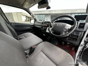 Toyota Hiace 2.8A DX