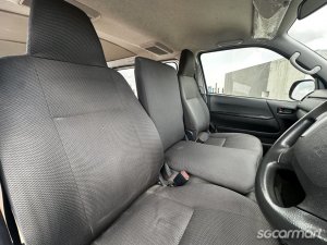 Toyota Hiace 2.8A DX