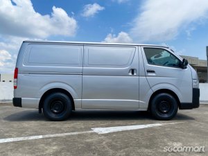 Toyota Hiace 3.0M