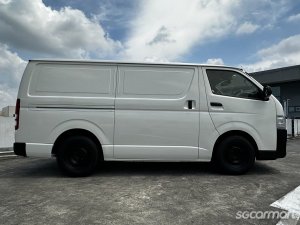 Toyota Hiace 3.0M