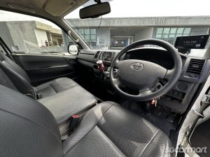 Toyota Hiace 3.0M