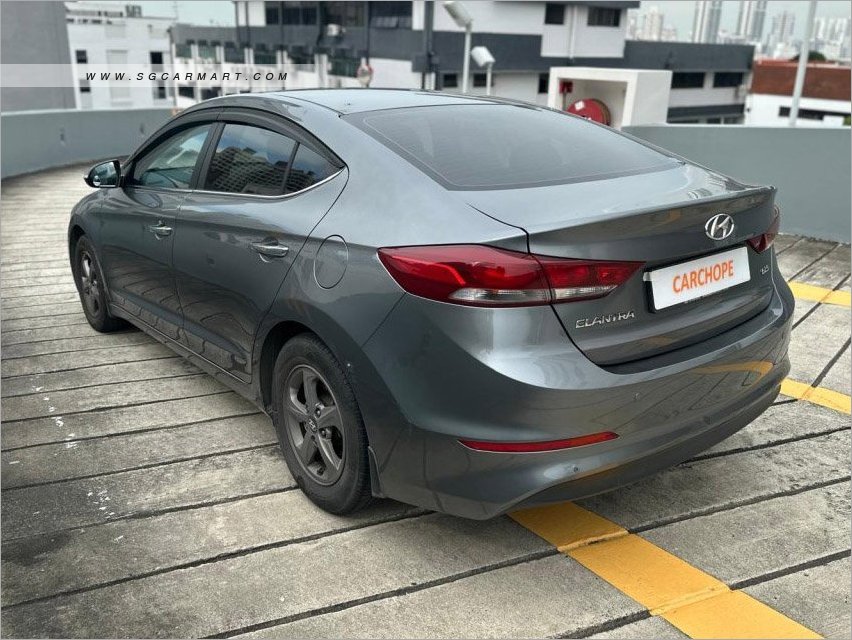 Hyundai Elantra 1.6A GLS