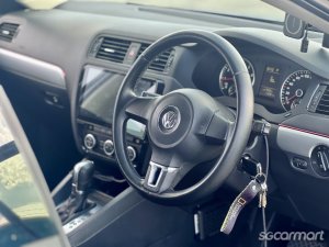 Volkswagen Jetta 1.4A TSI (COE till 04/2034)