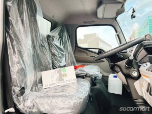 Mitsubishi Fuso Canter FEB21