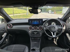 Mercedes-Benz A-Class A200 Sunroof (COE till 07/2033)
