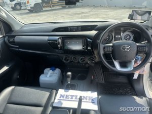 Toyota Hilux Double-Cab 2.4A