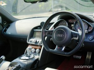 Audi R8 4.2A FSI Quattro S-tronic (COE till 03/2033)
