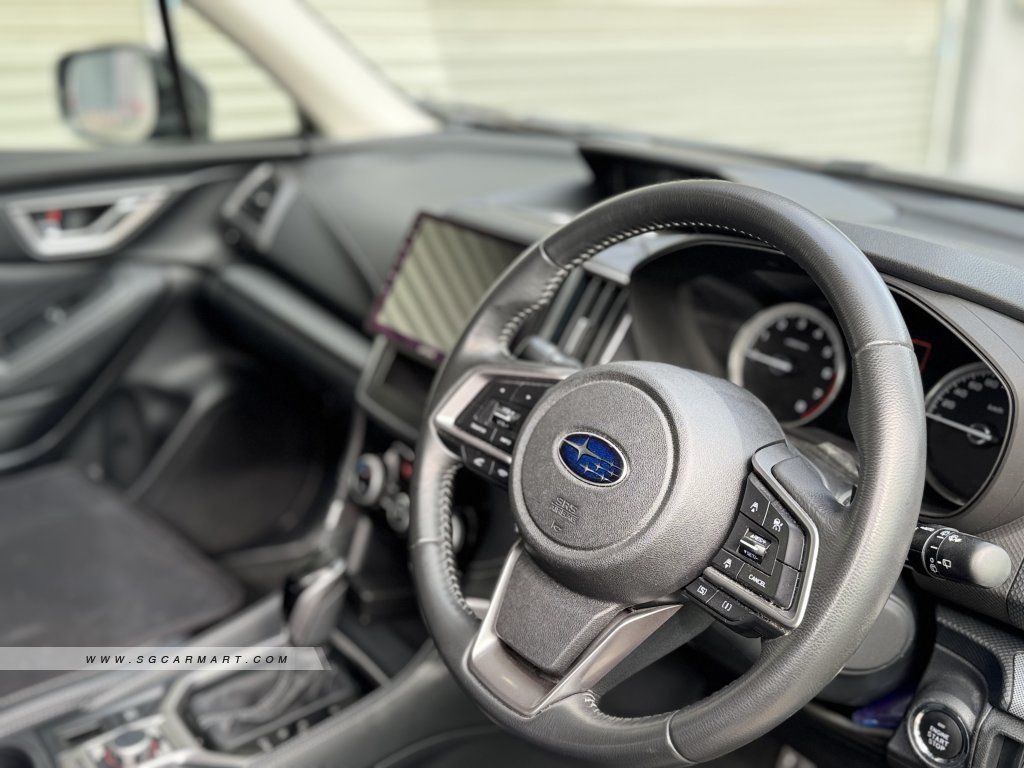Subaru Forester 2.0i-S EyeSight Sunroof