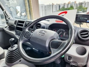 Hino XZU710R