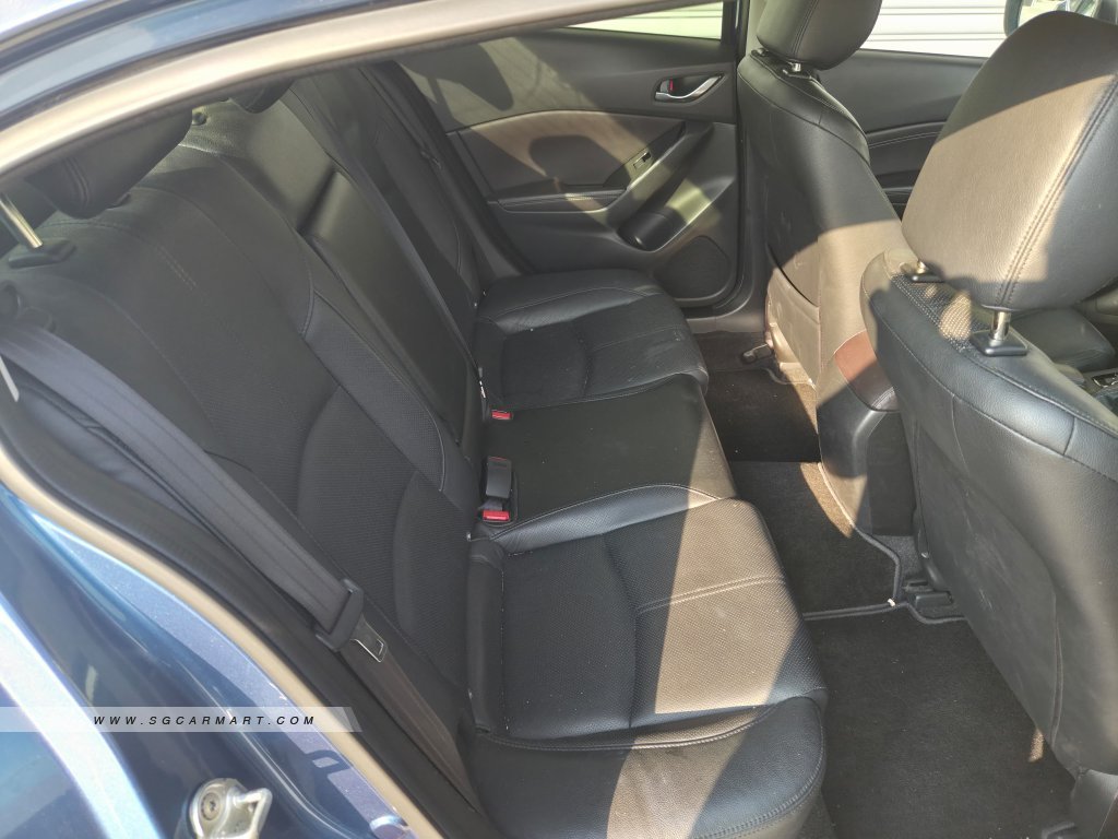 Mazda 3 1.5A Deluxe Sunroof