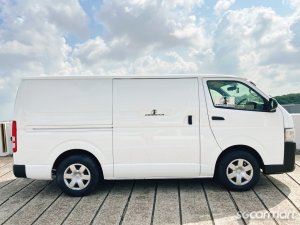 Toyota Hiace 3.0M DX (New 5-yr COE)