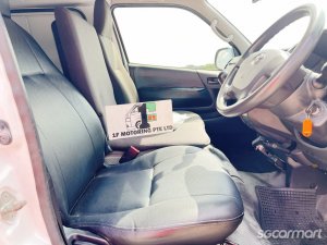 Toyota Hiace 3.0M DX (New 5-yr COE)