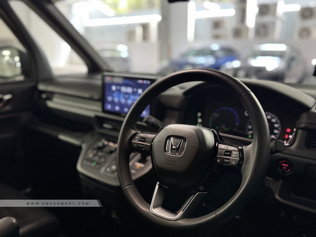 Honda Stepwagon Hybrid Spada 2.0A e-HEV