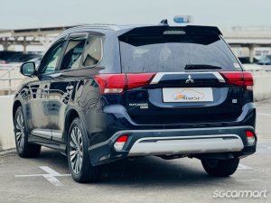 Mitsubishi Outlander 2.0A