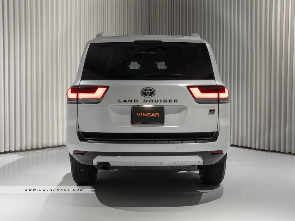 Photos for Toyota Land Cruiser 3.5A 300 GR Sport 7-Seater - Sgcarmart