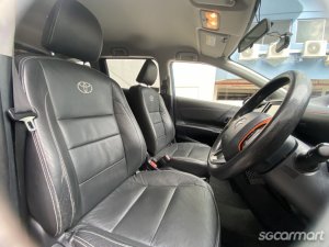 Toyota Sienta Hybrid 1.5A X