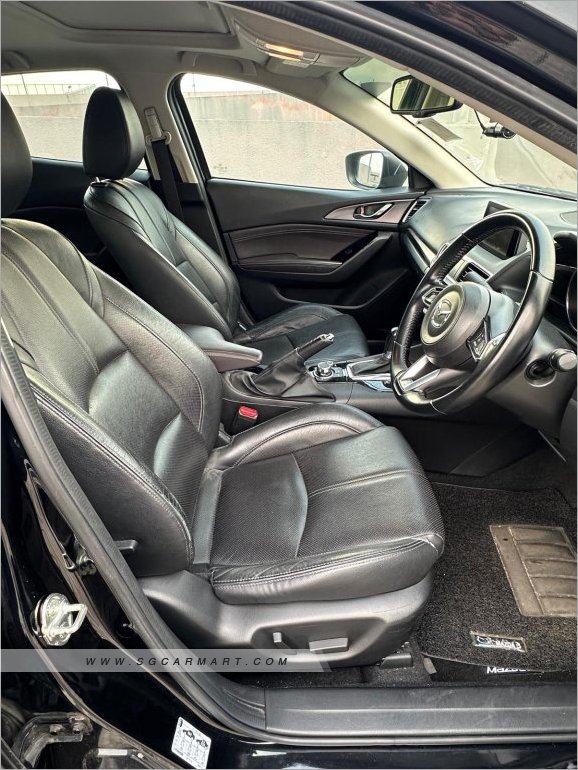 Mazda 3 1.5A Sunroof