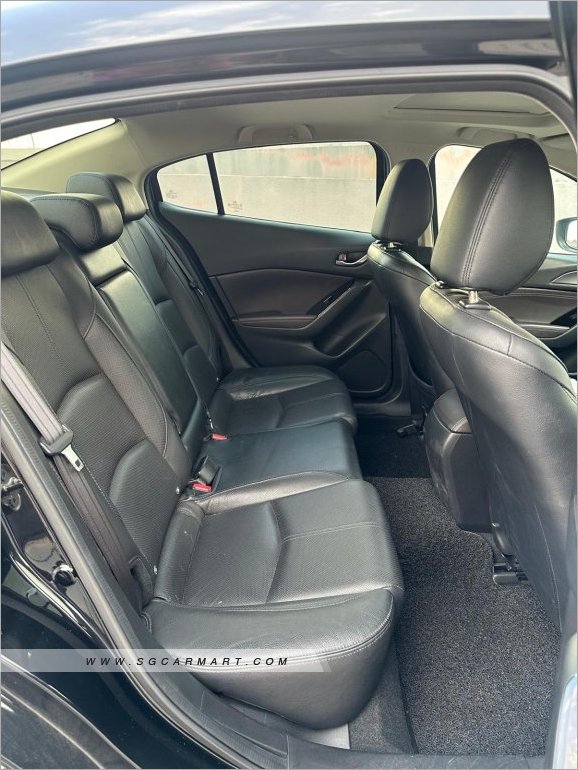 Mazda 3 1.5A Sunroof