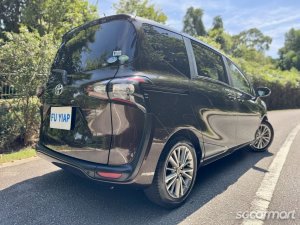Toyota Sienta 1.5A G