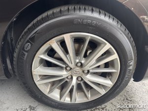 Toyota Sienta 1.5A G