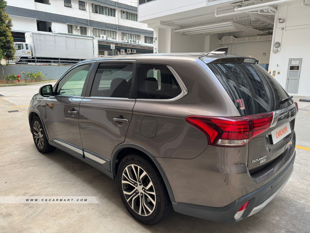 Mitsubishi Outlander 2.0A