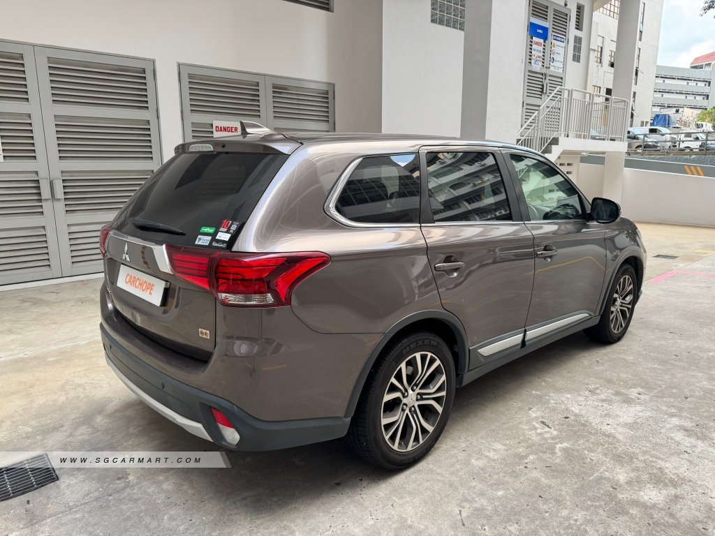 Mitsubishi Outlander 2.0A