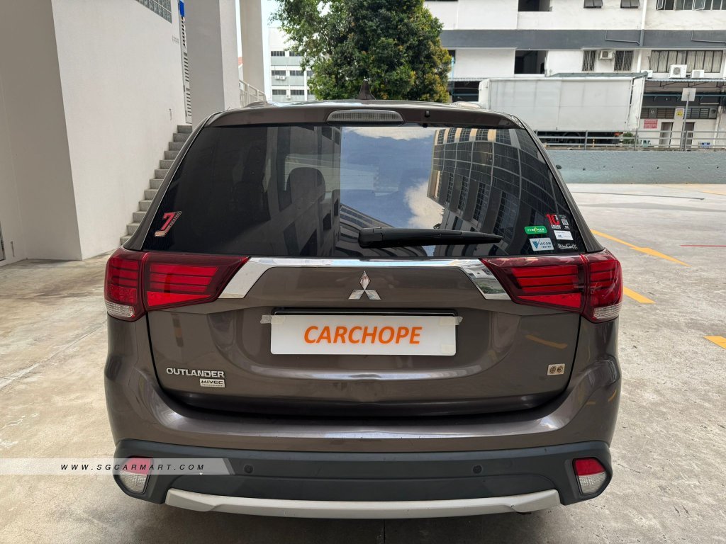 Mitsubishi Outlander 2.0A