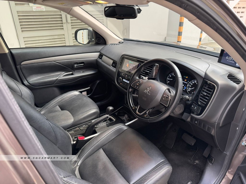 Mitsubishi Outlander 2.0A