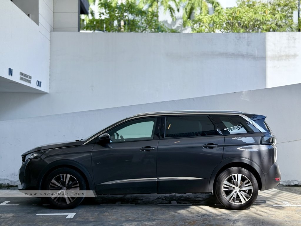 Peugeot 5008 1.2A PureTech Allure Premium