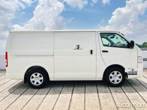 Toyota Hiace 2.8A