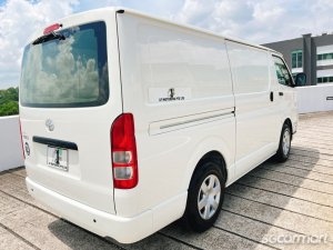 Toyota Hiace 2.8A