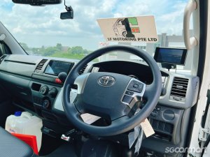 Toyota Hiace 2.8A
