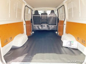 Toyota Hiace 2.8A