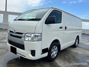 Toyota Hiace 2.8A