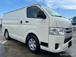 Toyota Hiace 2.8A