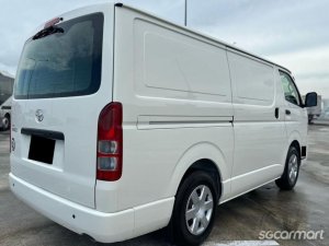 Toyota Hiace 2.8A