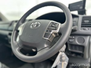Toyota Hiace 2.8A