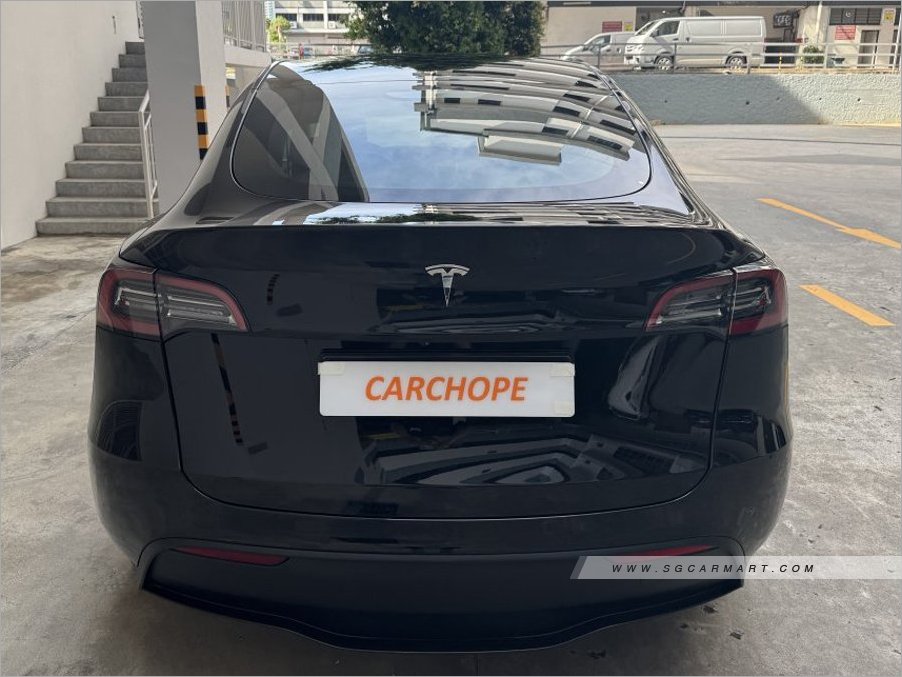 Tesla Model Y Electric RWD