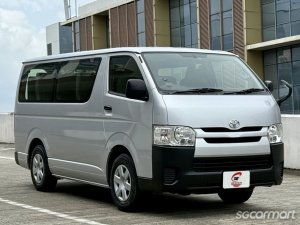 Toyota Hiace Commuter 2.8A DX