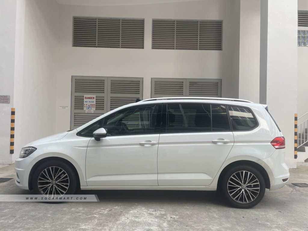 Volkswagen Touran 1.4A TSI Comfortline Sunroof