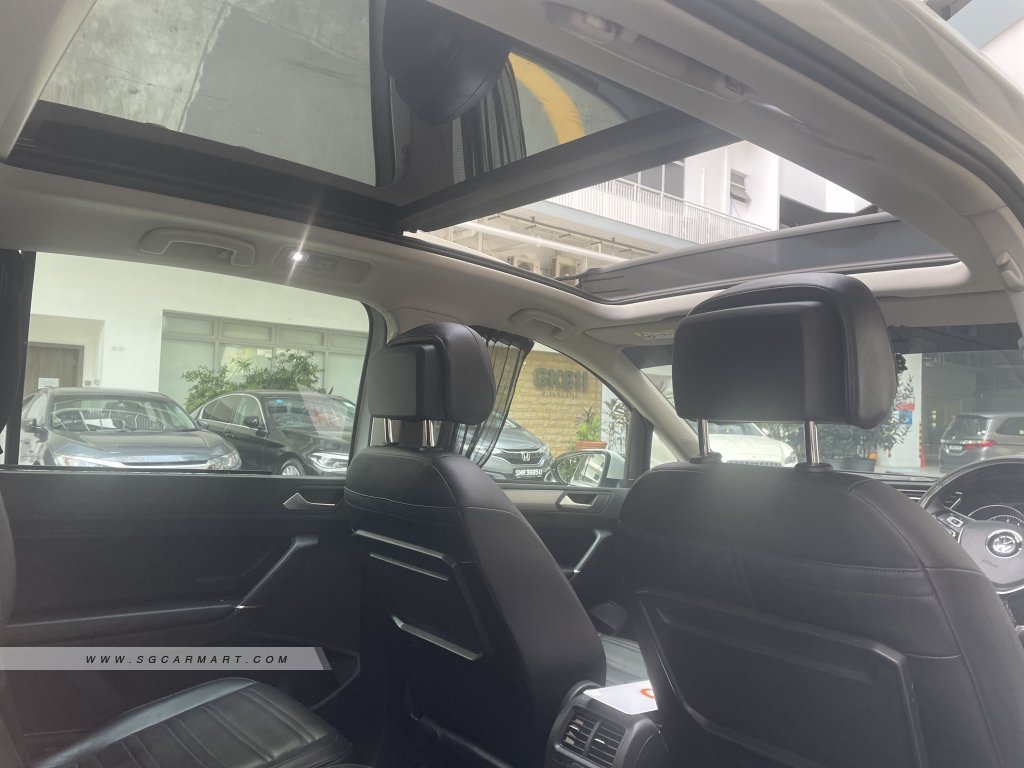 Volkswagen Touran 1.4A TSI Comfortline Sunroof
