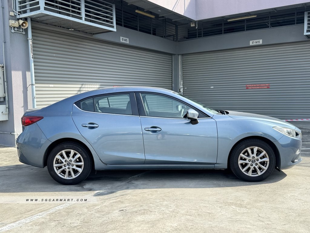 Mazda 3 1.5A Sunroof