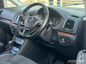 Volkswagen Sharan 2.0A TSI Panoramic Roof