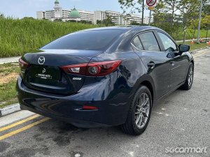 Mazda 3 1.5A Deluxe Sunroof