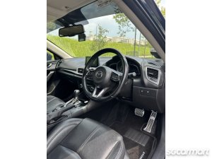 Mazda 3 1.5A Deluxe Sunroof