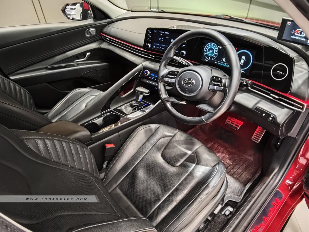 Hyundai Avante 1.6A S