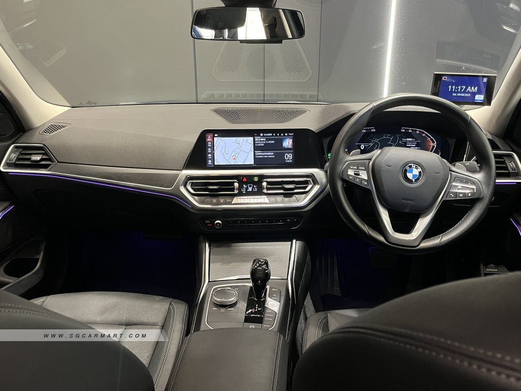 BMW 3 Series 320i Luxury