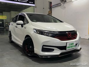 Honda Shuttle Hybrid 1.5A Honda Sensing