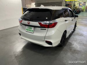 Honda Shuttle Hybrid 1.5A Honda Sensing