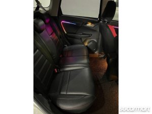 Honda Shuttle Hybrid 1.5A Honda Sensing